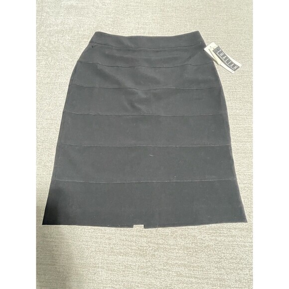 Thalian Dresses & Skirts - Thalian Women's Black Skirt Size 6 Pencil Pleated Hem Long Dress